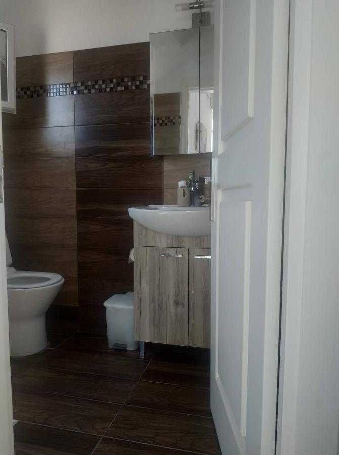 Spiros Apartments Livádia Kültér fotó
