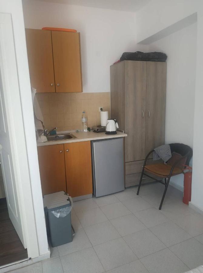 Spiros Apartments Livádia Kültér fotó