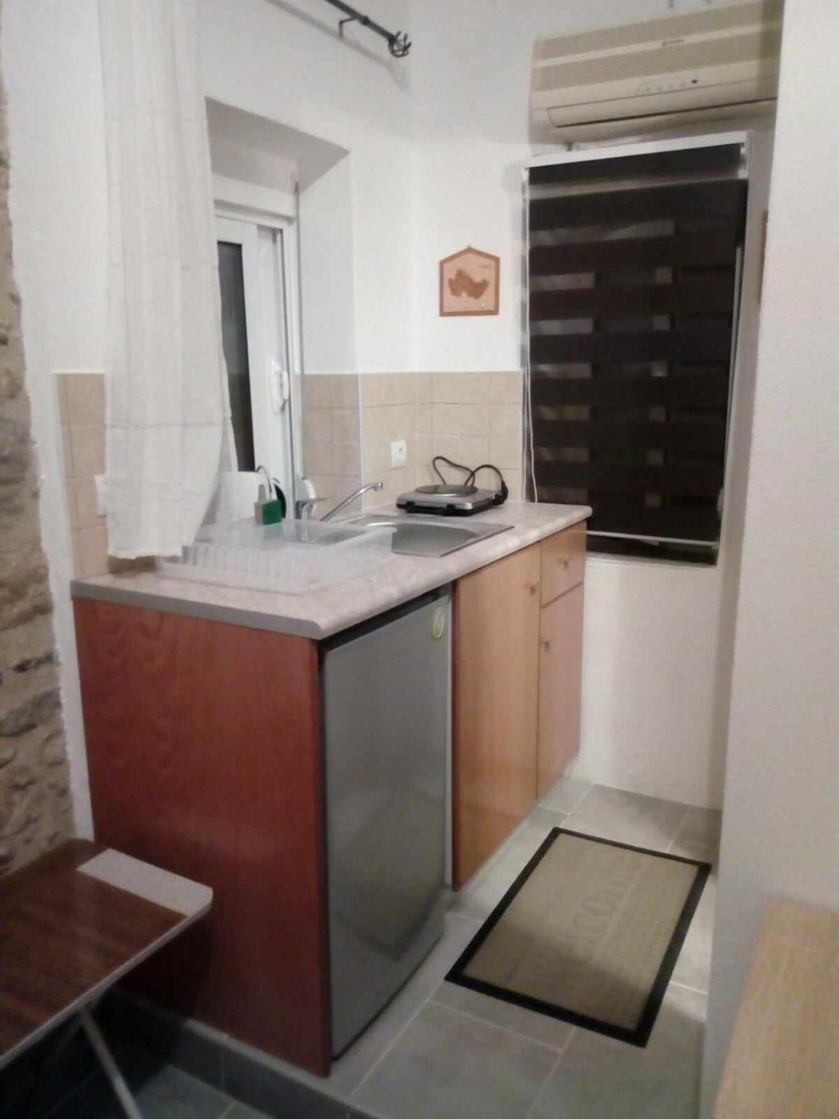 Spiros Apartments Livádia Kültér fotó