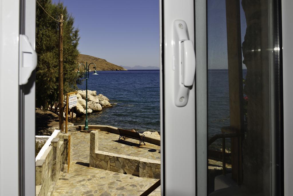 Spiros Apartments Livádia Kültér fotó